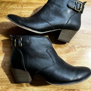 Apt nine booties